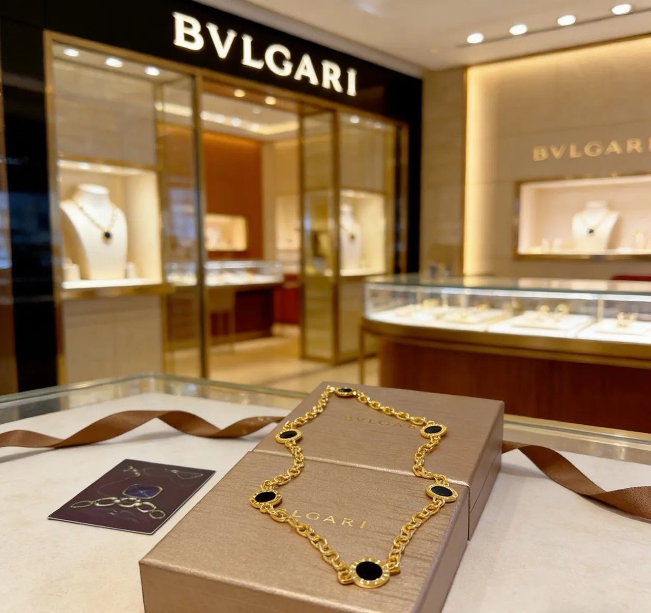 Bvlgari B.zero1 Colar de ouro e ônix preto 7