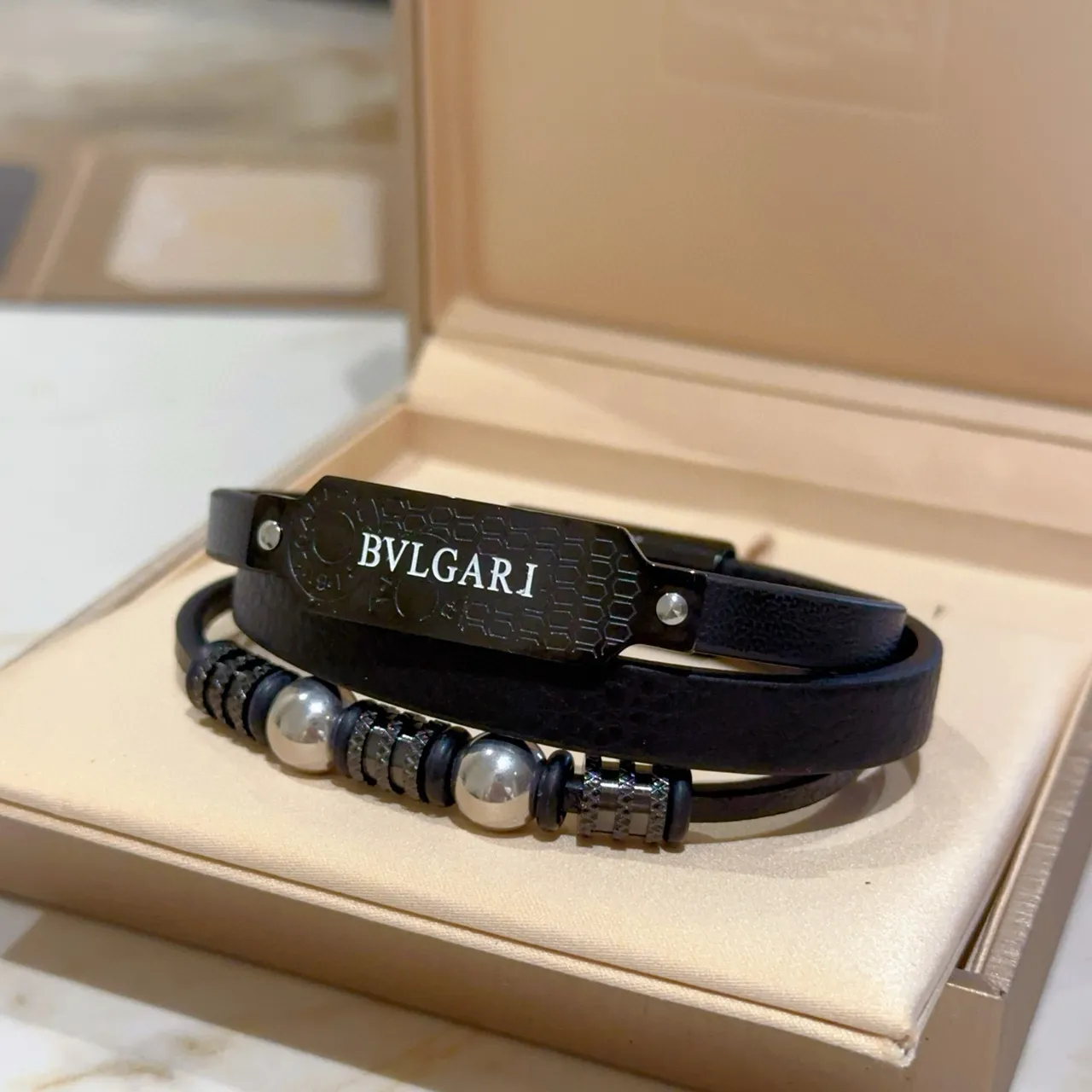 Bvlgari سوار جلد أسود فضي مزدوج لف لوحة معدني منحوت 2