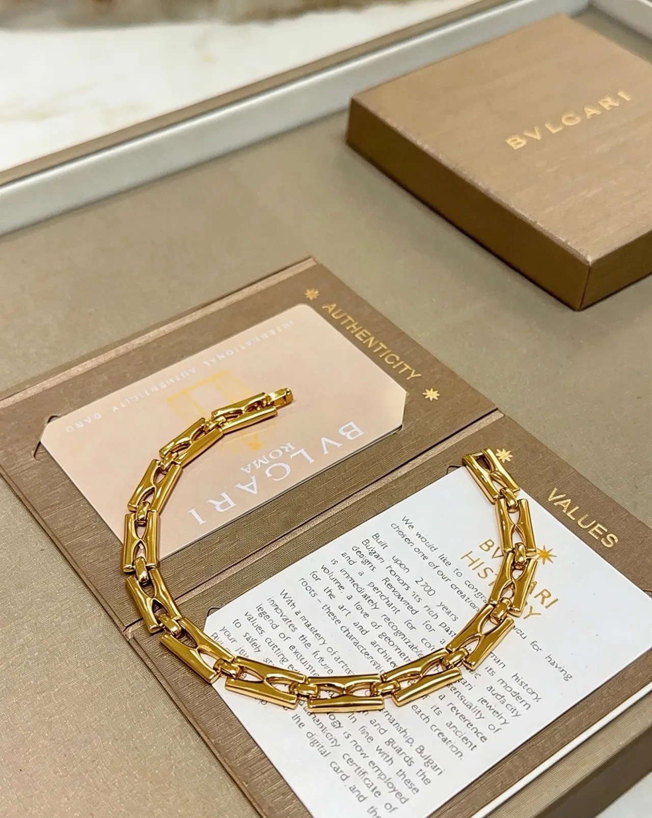 Bvlgari Gold Geometric Interlocking Link Bracelet 9