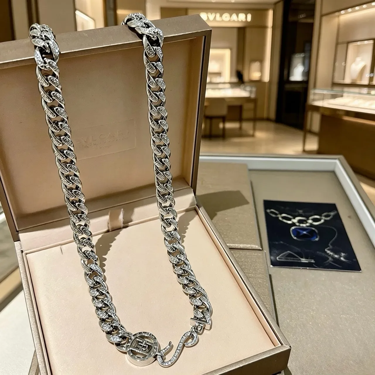 Bvlgari Pavé-Set Curb-Link Chain Necklace 9