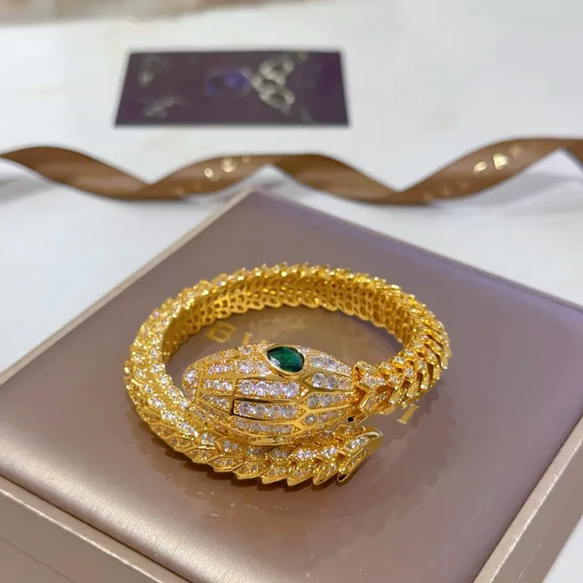 Bvlgari Serpenti Bracelet Serpent Ton Or Pavé Oeil d'Émeraude 6