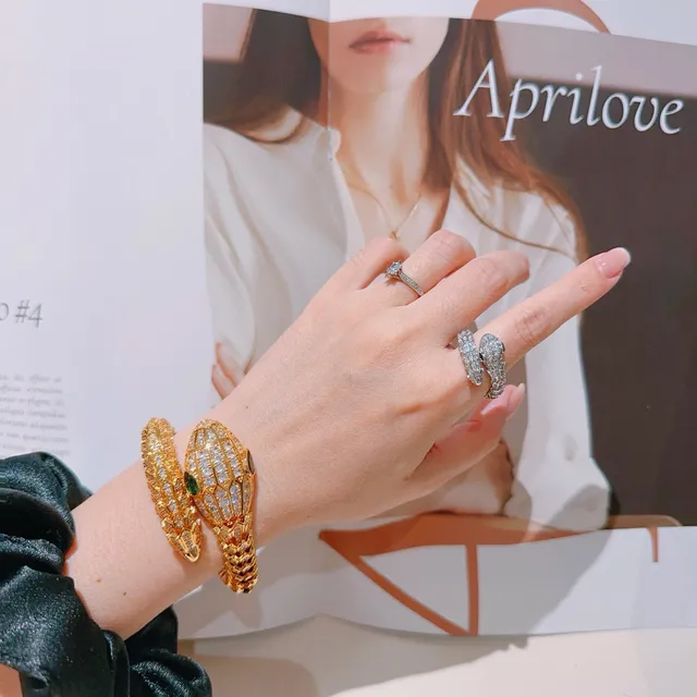 Bvlgari Serpenti Bracelet Serpent Ton Or Pavé Oeil d'Émeraude 8