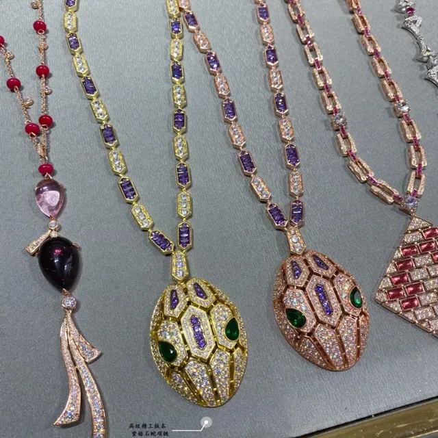 Bvlgari Serpenti Échelle Hexagonale Œil d'Émeraude Or Rose Améthyste Collier de Diamants 7
