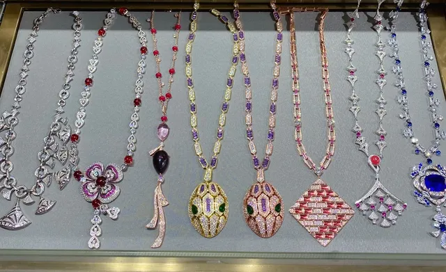 Bvlgari Serpenti Échelle Hexagonale Œil d'Émeraude Or Rose Améthyste Collier de Diamants 8