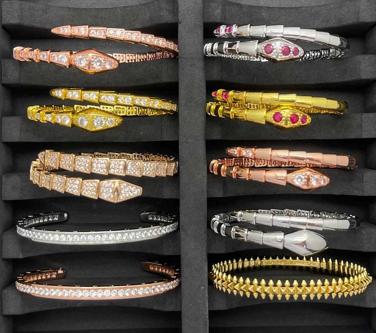 Bvlgari Serpenti Snake-Head Pavé Diamants et Gemmes Bracelets 2