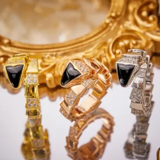 Bvlgari Serpenti Viper Articulated Onyx and Diamond Ring