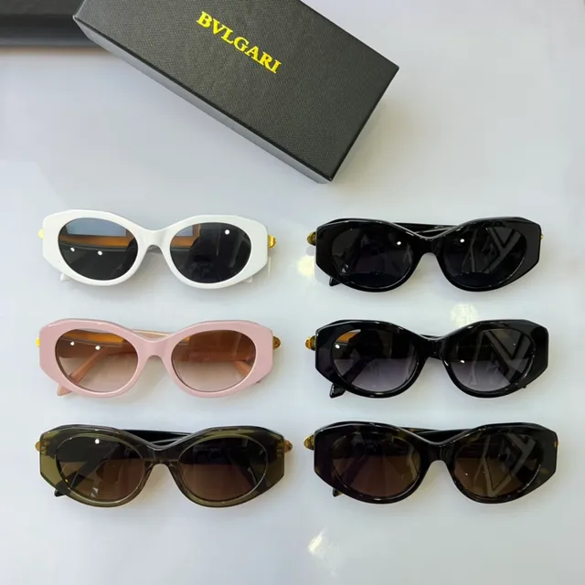 Bvlgari Serpenti Lunettes de Soleil Ovales en Acétate Blanc 4