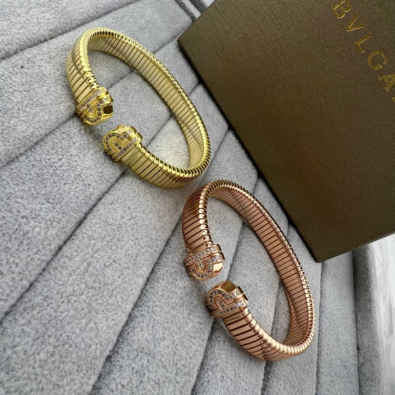 Bvlgari Tubogas Pavé Diamond Clasp Yellow and Rose Gold bracelets 5