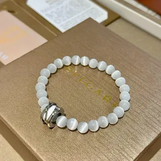 Bvlgari সাদা রূপালী বিড়ালের চোখ পাথরের মুতি বহু-রিং ধাতব ক্ল্যাস্প কব্জি