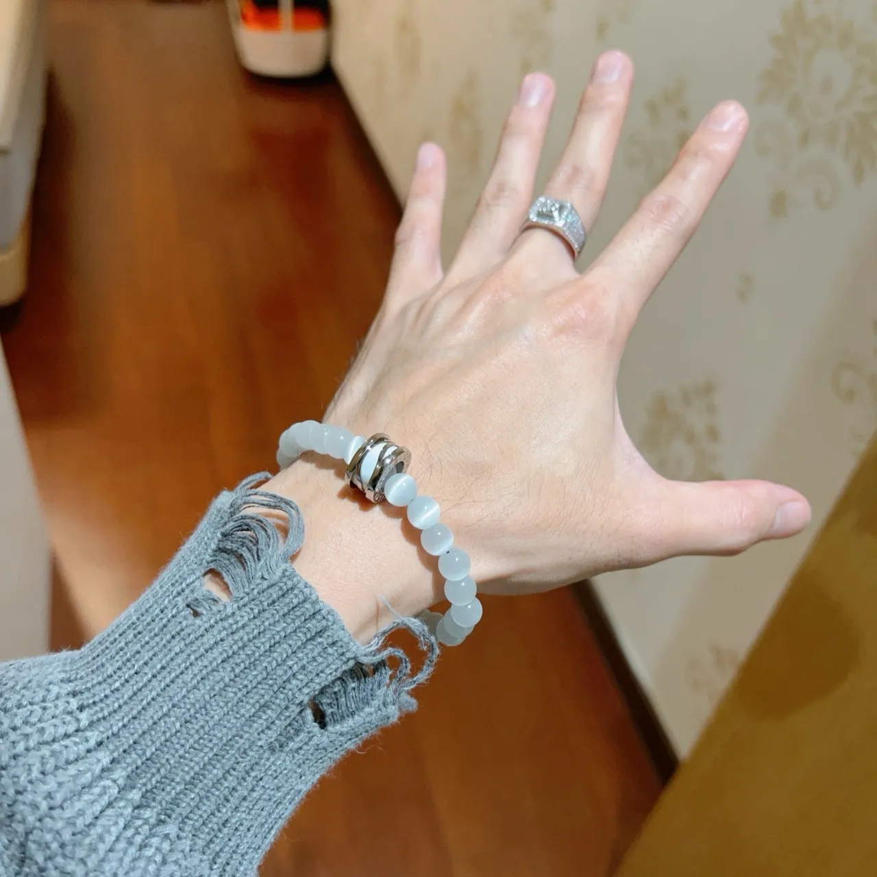 Bvlgari White Silver Cat's-Eye Stone Beads Multi-Ring Metal Clasp Bracelet 8