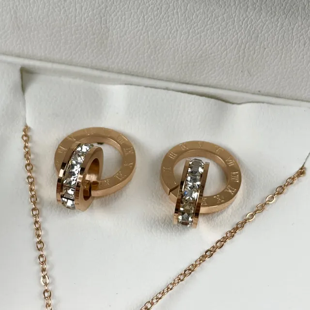 Cartier Ballon Bleu ذهبي أبيض وردي الزخرفة نمط الحلقة المتشابكة قلادة 2