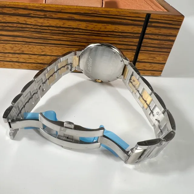 Cartier Ballon Bleu Argent Or Boîtier en Forme de Tonneau Couronne Exposée Vis Montre Mécanique 3