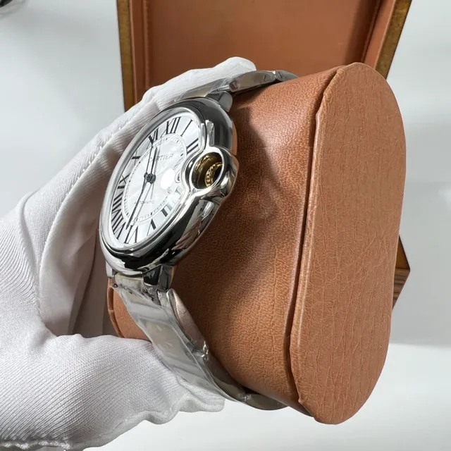 Cartier Ballon Bleu Argent Or Boîtier en Forme de Tonneau Couronne Exposée Vis Montre Mécanique 4