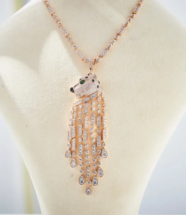 Cartier Gold Green Panther Head Motif Pavé-Set Diamonds Necklace 6
