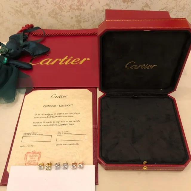Boucles d'oreilles Cartier Or Transparente Solitaire Quatre Griffes 6