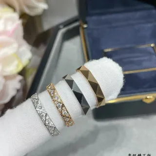 Cartier Juste un Clou و مجموعة Love حلقات الماس الهندسية المقطوعة المرصعة Pavé