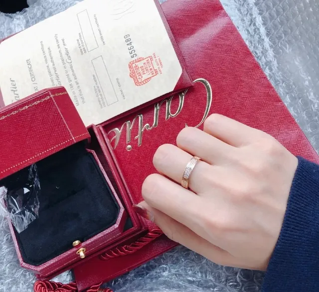 Cartier Juste un Clou Bague en or bi-ton avec pavé de diamants 8