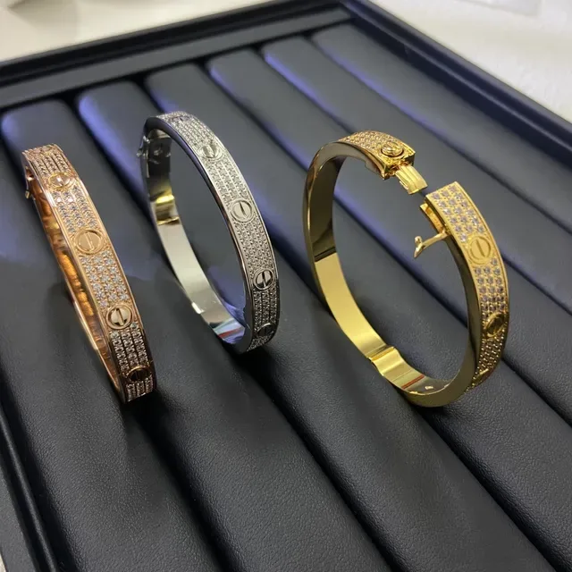 Bracelet Cartier Love Or et Argent à Bisagres Pavé 2