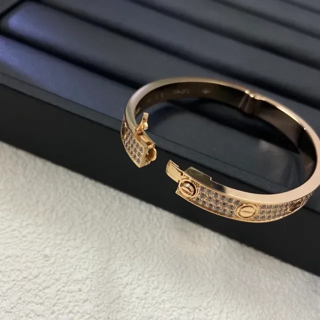Bracelet Cartier Love Or et Argent à Bisagres Pavé 9