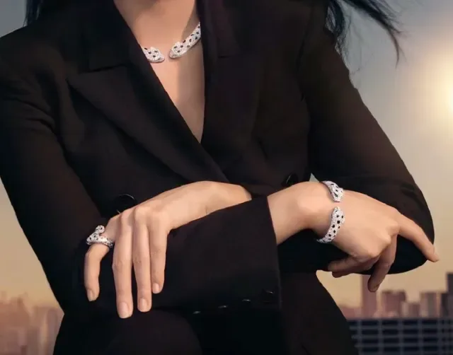 Cartier Panthère Diamond Panther Head Cuff Bracelets 7