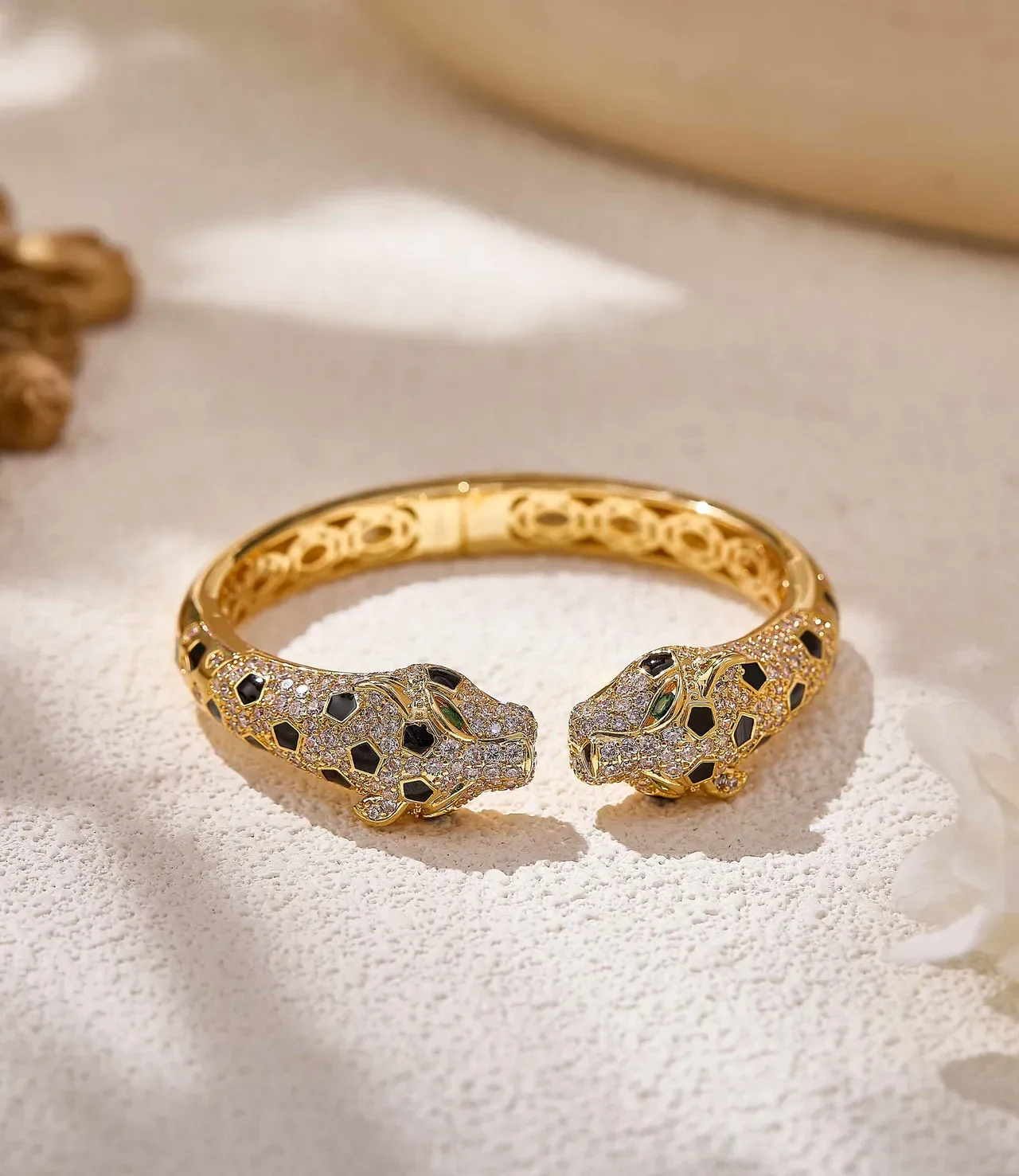 Pulseira Cartier Panthère Dupla Cabeça de Pantera Ouro Diamante Ônix 3