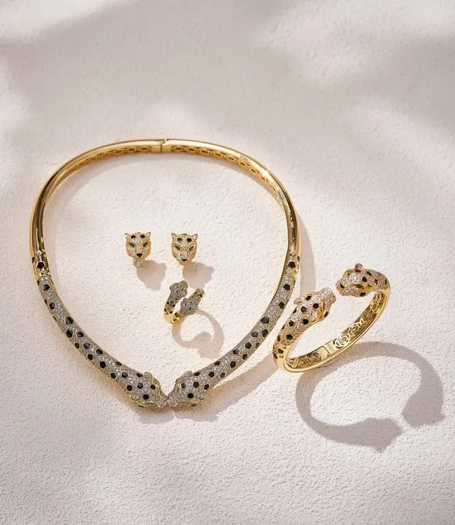 Pulseira Cartier Panthère Dupla Cabeça de Pantera Ouro Diamante Ônix 4