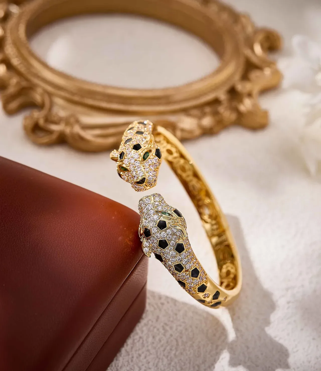 Pulseira Cartier Panthère Dupla Cabeça de Pantera Ouro Diamante Ônix 5