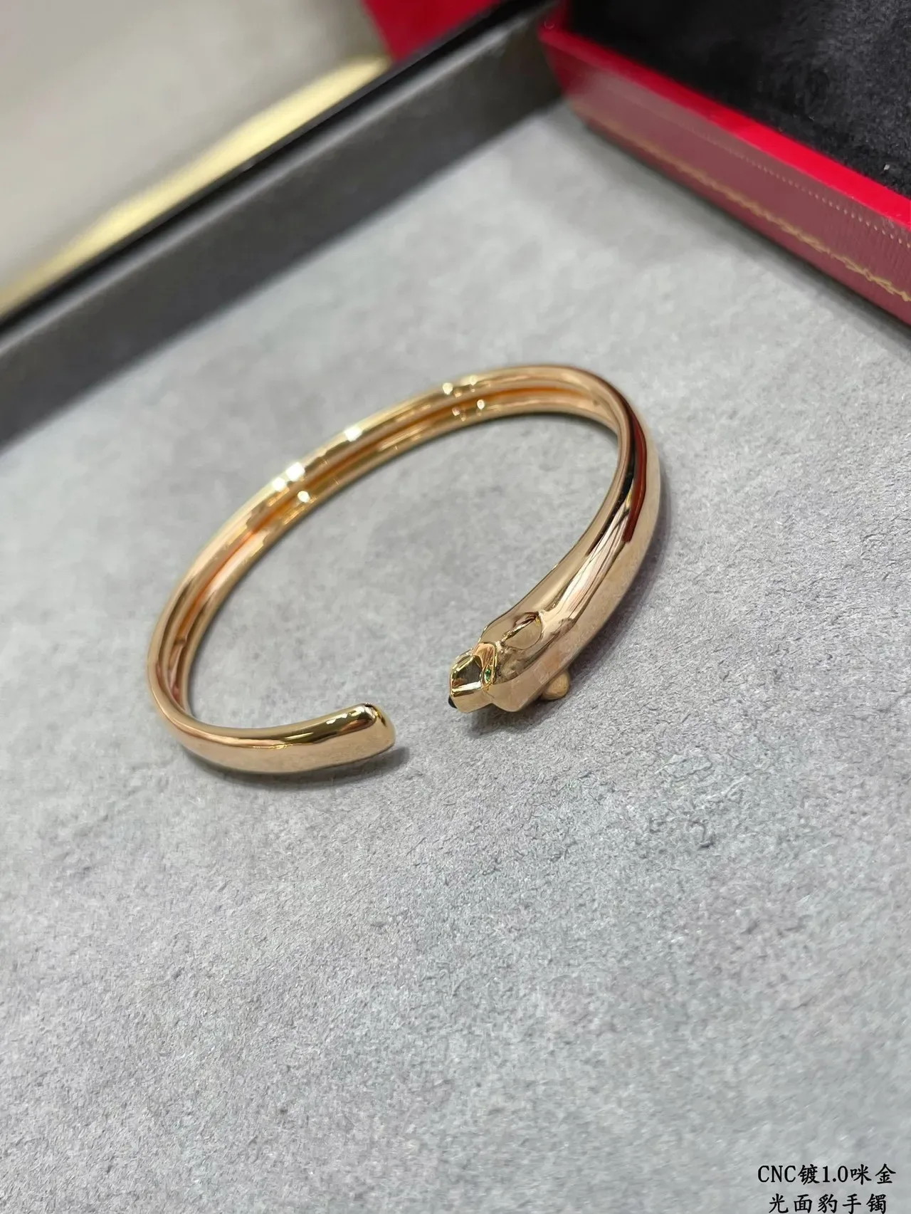 Cartier Panthère ذهبي وفضي سوار مفتوح برأس نمر 7