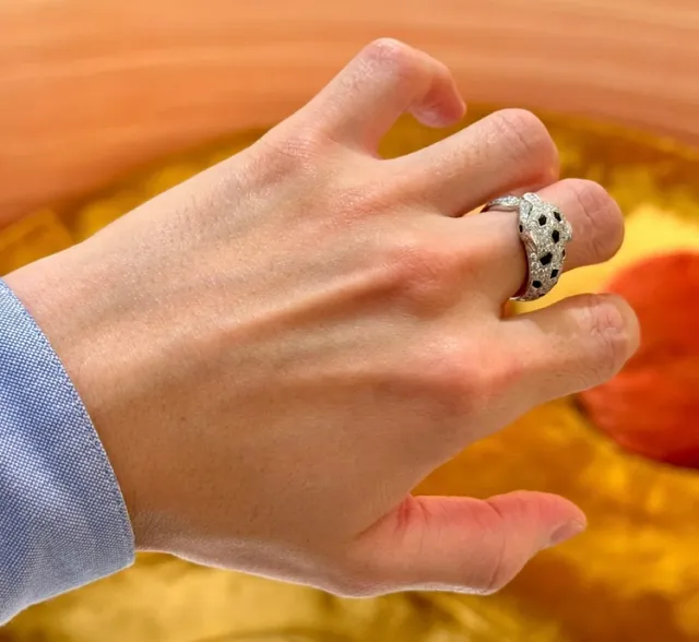 خاتم Cartier Panthère Pavé Crystal و Onyx Panther 9