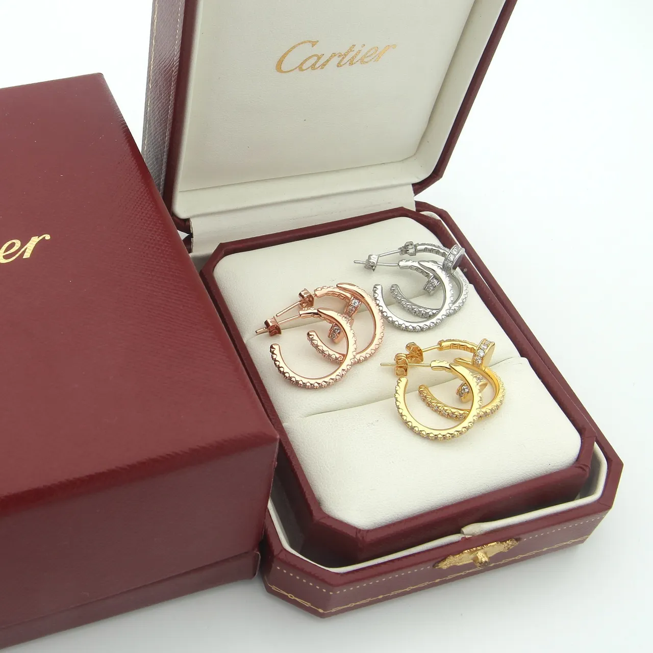 Cartier Pavé-Set Multi-Tone 18K Gold Boucles d'oreilles créoles 8