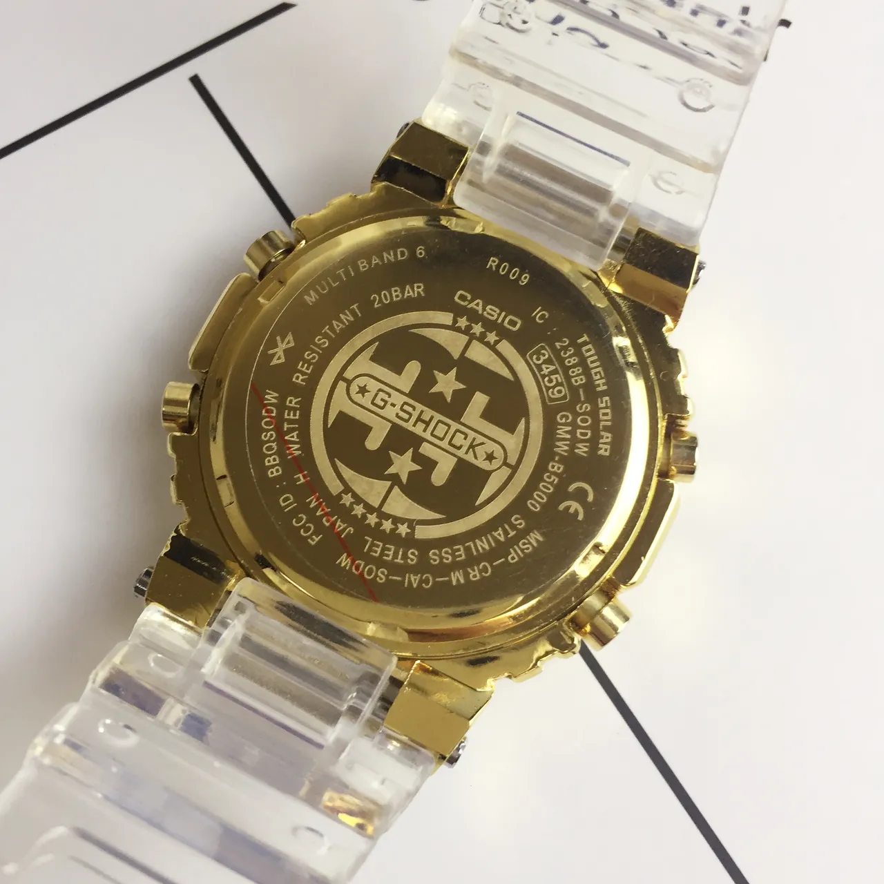 Casio G-Shock DW-5600 Montre en résine transparente dorée 5