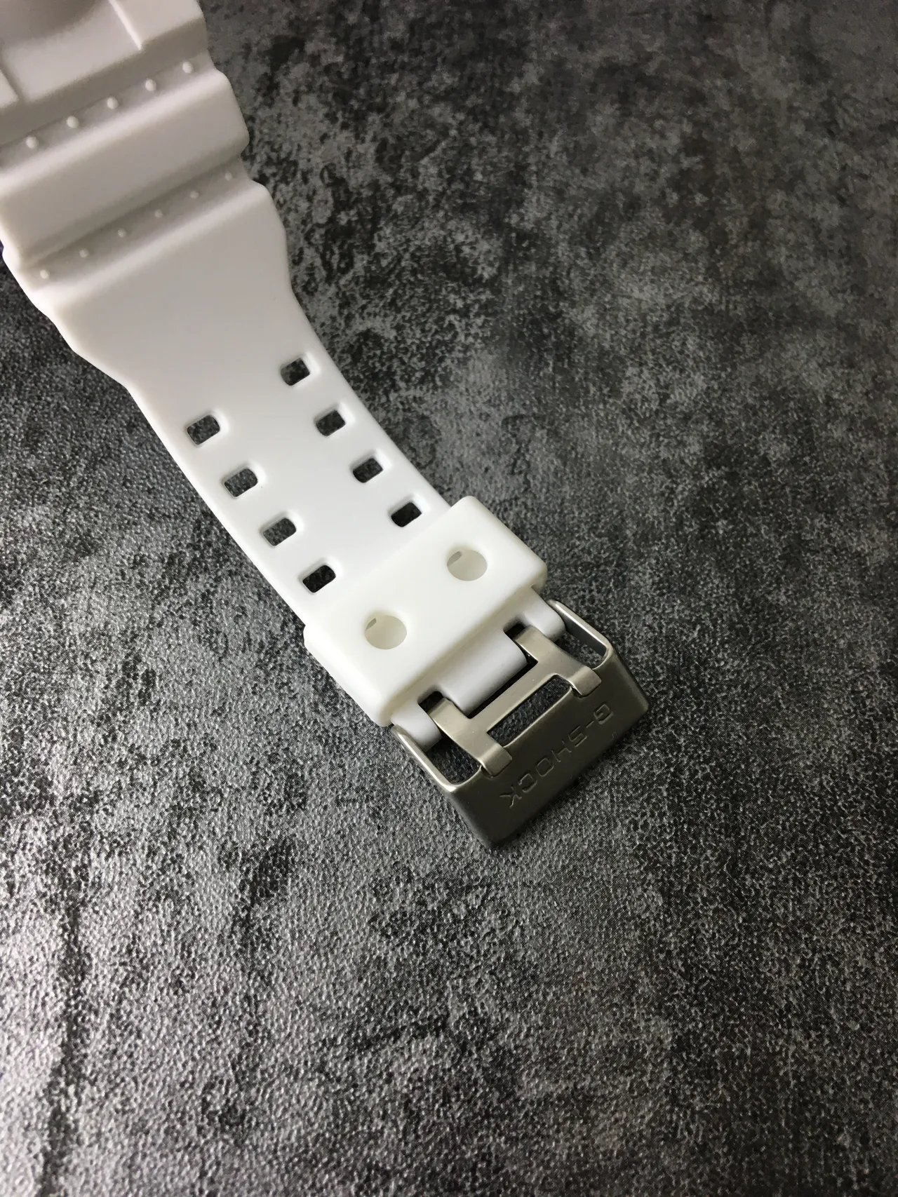 Casio G-Shock GA-100 白色 粗犷 模拟数字 运动手表 3