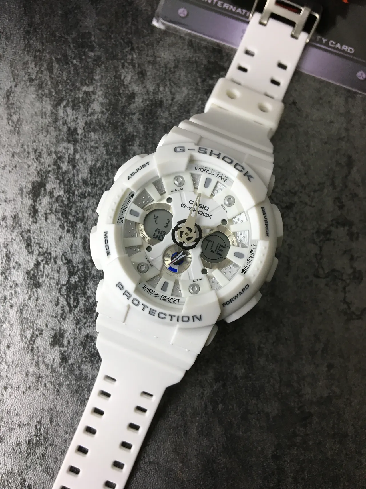 Casio G-Shock GA-100 白色 粗犷 模拟数字 运动手表 5