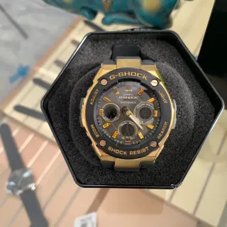 Casio G-Shock GA-2100 ذهبي وأسود ساعة رياضية