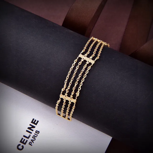 Celine Triomphe Multi-Chain Cross Motif pulsera 2