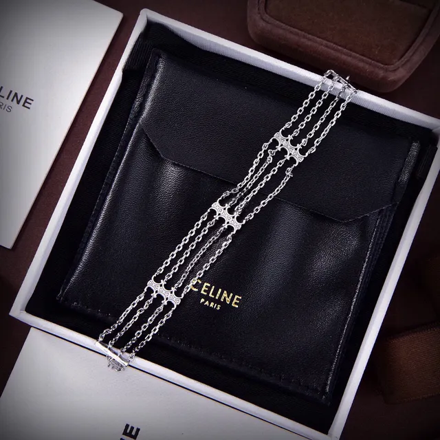 Celine Triomphe Multi-Chain Cross Motif pulsera 4
