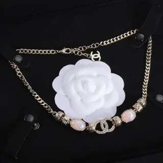 Chanel Black Gold Curb Chain White Camellia Flower Centerpiece Fashion Belt Bag