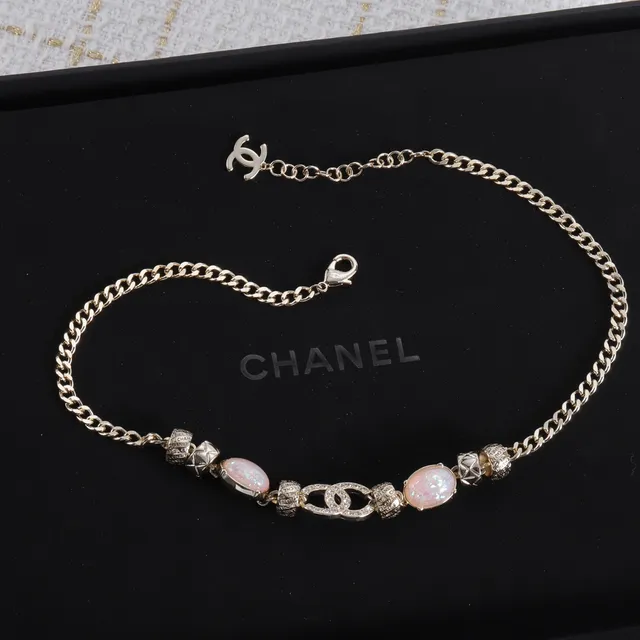 Chanel Black Gold Curb Chain White Camellia Flower Centerpiece Fashion Belt Bag 3
