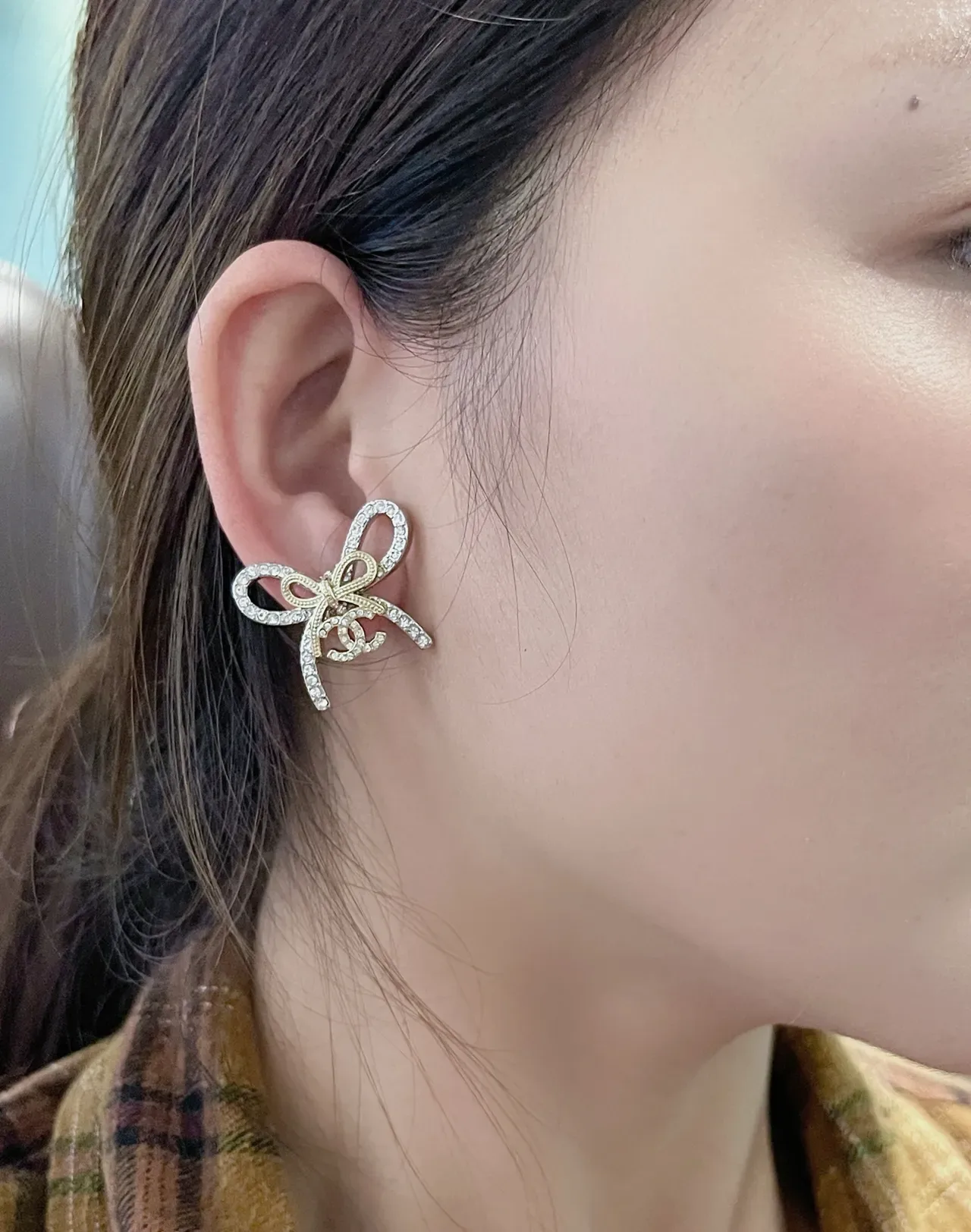 Chanel Bow Pavé-Crystal Dual-Tone Earrings 7