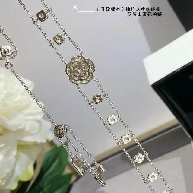 Chanel Camellia Double-Layer Chain Crystal Necklace 4