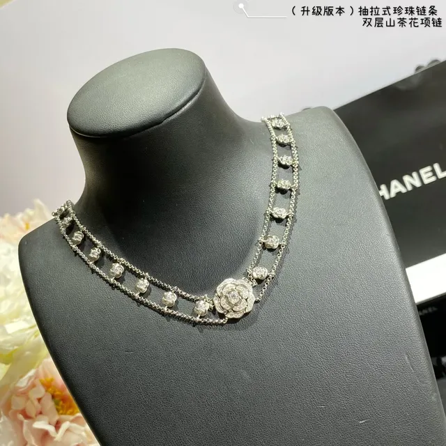 Chanel Camellia Double-Layer Chain Crystal Necklace 5