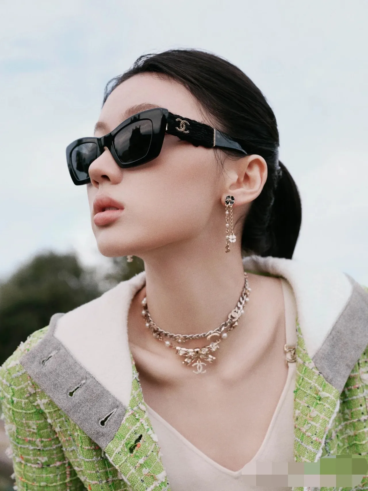 Chanel Camellia Pearl Chain Dangle Earrings 8