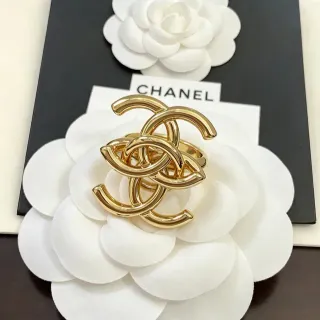 Chanel Camellia Ring White Gold Interlocking CC Logo Flower Base Ring