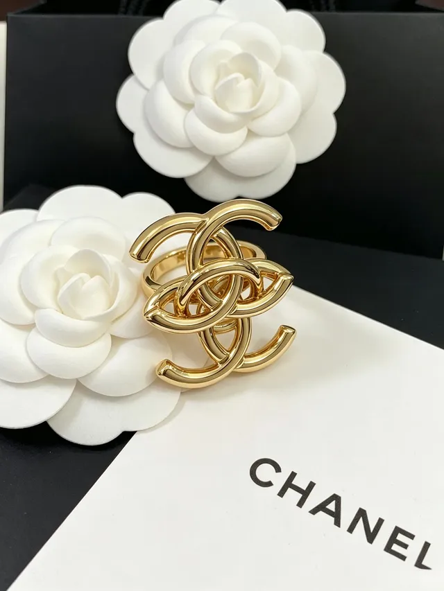 Chanel Camellia Ring White Gold Interlocking CC Logo Flower Base Ring 5