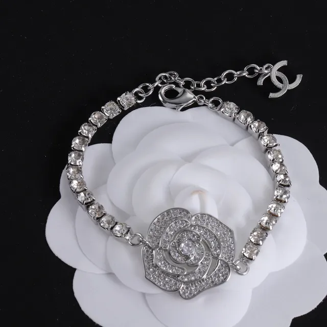 Chanel Camellia Rose Silver Transparent Pavé Crystal-Set Chain Interlocking CC Logo Clasp Necklace 3