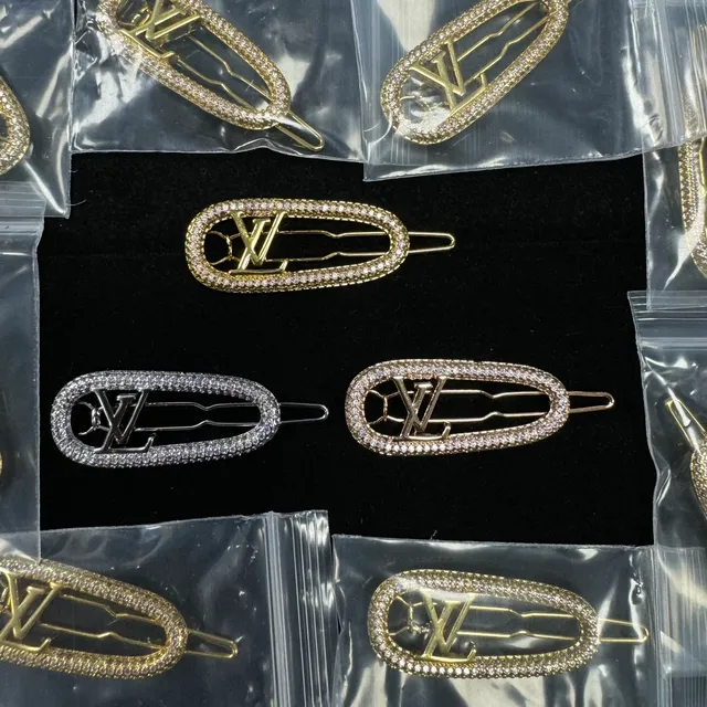 Chanel CC Bar Broche Or Métal Blanc Résine Effet Perle 4