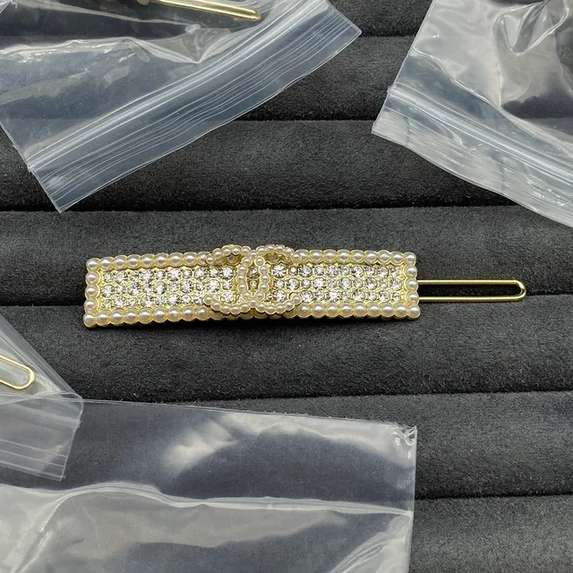 Chanel CC Bar Broche Or Métal Blanc Résine Effet Perle 8