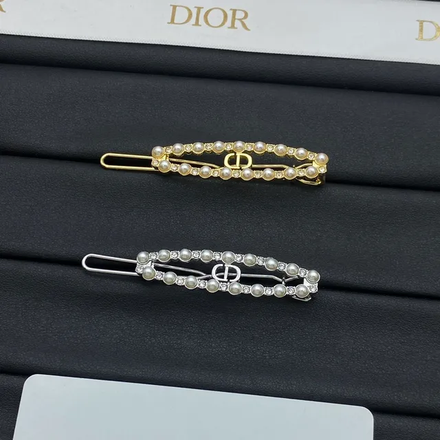 Chanel CC Bar Broche Or Métal Blanc Résine Effet Perle 18