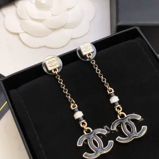 Chanel CC ड्रॉप काला सोना एनामेल आकर्षण ईयररिंग्स