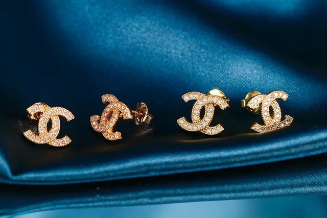 Chanel CC Logo Pavé Crystal Stud Earrings 4